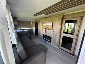 2026 Used F-o-r-e-s-t R-i-v-e-r Wildwood 290ZEN - Product Image 6