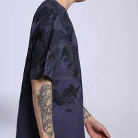 T-shirt Homme Personnalisable en Coton Biologique Non Tissé 100% Surdimensionné Style Urbain Longueur Longue Motif Uni 180 Grammes Vente en Gros