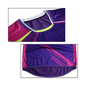 2025 uniformes de football pour hommes de conception cool personnalisée séchage rapide taux d'usine pratique vêtements de football matériau confortable Sublimation - Product Image 4