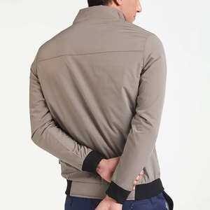 Chaquetas de chándal de manga larga ajustadas Chaquetas de chándal disponibles en línea de alta calidad informal - Product Image 2