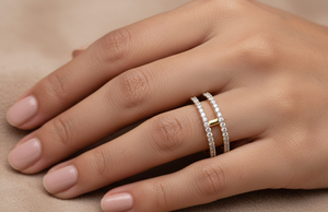 Anillo de Boda de Doble Hilera de Diamantes de Oro de Lujo para Mujer - Product Image 6