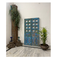 Armoire à deux portes en mangue naturelle aspect chêne blanchie en détresse blanc lavage uniforme ton bois sculpté à la main de l'Inde