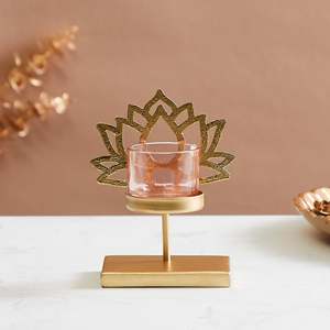 Bougeoir en métal de luxe en laiton AK fini or avec lampe à thé standard en verre pour décoration d'hôtel/décor à la maison - Product Image 2