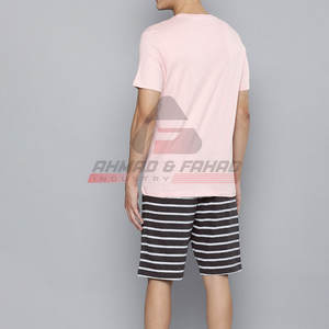 Conjunto de camisetas y pantalones cortos al por mayor Conjuntos de ropa deportiva de moda para hombres Conjuntos de camisas y pantalones cortos de manga corta - Product Image 2
