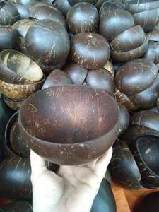 Tazones Hechos a Mano de Cáscara de Coco Natural de 12-15 cm, Utensilios de Cocina Ecológicos al por Mayor de Vietnam - Sra. Tarina - Product Image 6
