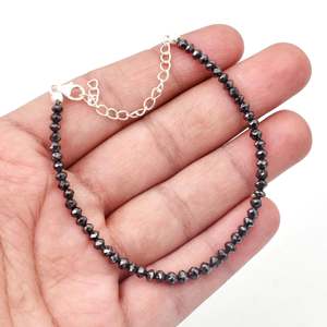 Pulsera de Diamantes Negros con Cuentas Facetadas de 3-4MM, Accesorio de Joyería Elegante y Lujoso - Product Image 4