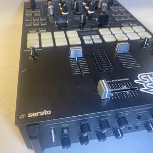 Mezclador de Batalla Profesional de 2 Canales DJM-S9 Original para Serato - Product Image 2