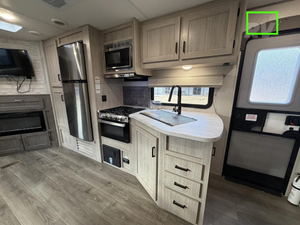 NUEVO C-O-A-C-H-M-E-N RV C-A-T-A-L-I-N-A LEGACY EDITION 263BHSCKLE MODELO 2024, 36 pies de largo, 2000 kg de carga útil, color oscuro, en venta - Product Image 4