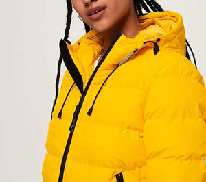 Chaqueta Corta de Mujer al por Mayor, Diseño Personalizado Nuevo y Económico, Chaqueta Corta Acolchada de Alta Calidad 2025, OEM, Algodón Impermeable - Product Image 2