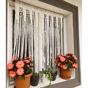 Cortina de Pared de Macramé Estilo Boho, Hecha a Mano, de Ratán, para Decoración del Hogar, Diseño Vertical con Patrón Personalizable y Cuerdas - Product Image 1