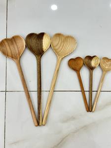 Cuillère de cuisine en bois d'acacia et bambou écologique Cuillère en bois en forme de cœur - Product Image 5