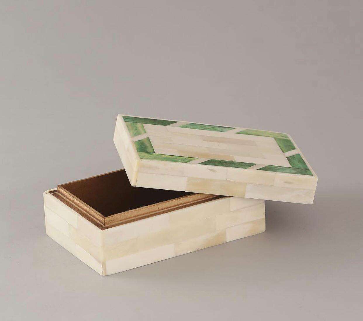 Black & White Horn Inlay