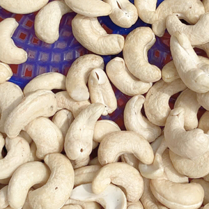 Vente en gros de noix de cajou de haute qualité WW180, WW240, WW320 Noix de cajou Noix de cajou W180 exportées vers nous, UE, Moyen-Orient - Product Image 1