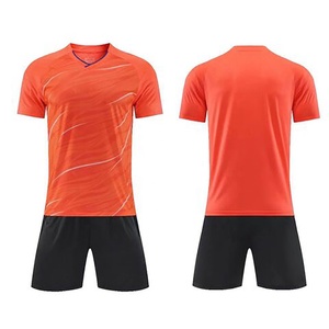Prix de gros en stock Uniforme de football pour hommes Logo personnalisé Concevez votre propre uniforme de football Service OEM & ODM à bas quantité minimale de commande - Product Image 1