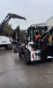 Miniexcavadora y Cargadora Frontal Hidromek HMK 62 SS con Capacidad de Carga Nominal de 6 Toneladas, Motor Perkins, Bomba Hidráulica Huade, Componentes Principales - Product Image 5