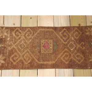 Alfombra Pequeña Vintage de 1.2x3 pies, Alfombra Turca de Lana con Rayas Marrones - Product Image 2