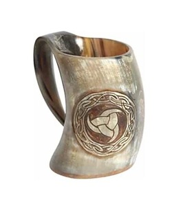 Mug en corne de buffle authentique et écologique, fait à la main, de qualité alimentaire, style médiéval, religieux, Feng Shui, mug à bière animal - Product Image 1