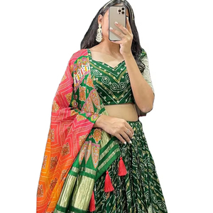 Dernier modèle de Lehenga Choli en coton et soie Patola imprimé, tissu en soie riche avec travail de pierres, tenue de mariée Bollywood - Product Image 1