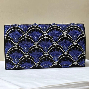 Elegante bolso azul Zari con escamas de pescado con cuentas de lapislázuli, bolso de mano de lujo hecho a mano para mujer - Product Image 1