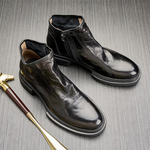 Bottes classiques avec semelle antidérapante et semelle intérieure rembourrée pour le bureau et les réunions professionnelles - Product Image 4