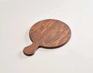 Tabla para servir pizza de madera de olivo tunecino hecha a mano, artesanía de madera de primera calidad para presentación de alimentos - Product Image 3