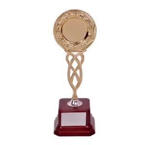Elegante Trofeo de Metal para Promoción de Marca, Eventos de Marketing y Exhibición de Premios - Product Image 1