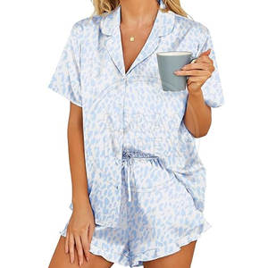 Traje de dormir de mujer cómodo de alta calidad personalizado de 2 piezas, conjunto de pantalones cortos de patrón sólido, características de verano de talla grande - Product Image 1