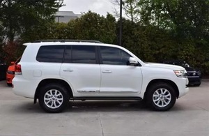 TOYOTA LAND CRUISER BASE 2021 SUV USADO DE PRIMERA MANO - Product Image 2