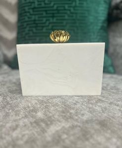 Sac à main élégant pour soirée, fait à la main pour femmes, en acrylique, métal et pierres, avec bandoulière et sangle d'épaule - Product Image 6