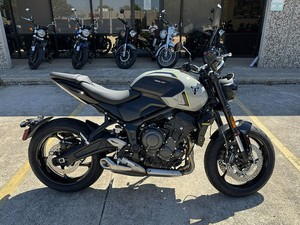 NOUVEAU 2026 <span class=keywords><strong>Triumph</strong></span> Trident 660 Nouvelle <span class=keywords><strong>Moto</strong></span> de Route Meilleur <span class=keywords><strong>Prix</strong></span> <span class=keywords><strong>Prix</strong></span> Abordable Commande en Gros Disponible - Product Image 5