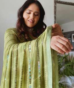 2022 nueva llegada de moda Georgette secuencia trabajo Sari con espejo Real bordado Material pesado boda fiesta desgaste blusa Surat - Product Image 2