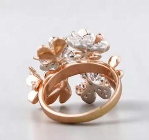 Ramo de flores Anillo de doble tono 14K Oro Rosa Diamantes cultivados en laboratorio Racimo floral Joyería Regalo para ella Anillo de cóctel de pétalos de oro - Product Image 6