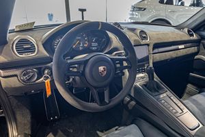 2024 718 Cayman GT4 RS, Motor de 4.0 Litros y 6 Cilindros en Línea, Paquete Weissach, Equipamiento de Alta Gama - Product Image 4