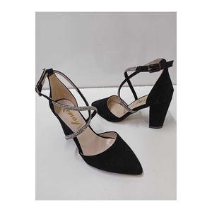 Scarpe classiche con cinturino singolo