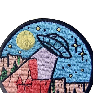 Vêtements décontractés patchs de broderie en tissu personnalisés en gros bas quantité minimale de commande patch de broderie personnalisé pour vestes vêtements personnalisés - Product Image 6