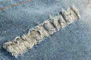 Veste en jean tendance pour homme, style 2024, personnalisée, déchirée, effet délavé, streetwear, veste en jean élégante pour homme. - Product Image 3