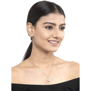 Collar con Colgante de Rosa Geométrica con Perla - CLARA, Plata de Ley 925, Bañado en Oro Rosa y Rodio, con Circonita Suiza, Regalo para Mujer - Product Image 4