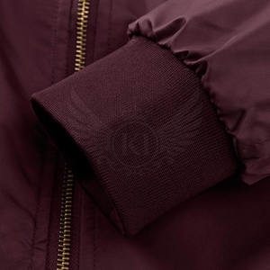 แจ็กเก็ตบอมเบอร์ผ้าซาตินสำหรับผู้ชายผ้าไนลอนระบายอากาศได้ดีผ้าแห้งเร็วสำหรับฤดูหนาวโลโก้ด้านหน้าแบบพรีเมียม - Product Image 5