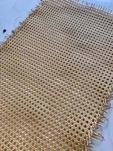 แผ่นม้วนหวายสานสีเหลืองและกึ่งฟอกขาวสำหรับเฟอร์นิเจอร์จากผู้ผลิตในเวียดนาม - Product Image 2