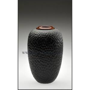 Vase à fleurs et pot de table vintage noir martelé à prix compétitif - Product Image 1