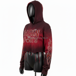 Haut à capuche pour femme en coton mélangé de qualité supérieure 300 GSM, tissu dégradé rouge et noir avec logo en strass, manches flamme, ourlet brut, personnalisable - Product Image 4