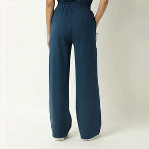 Pantalon de survêtement évasé décontracté d'hiver pour femmes de haute qualité confortable dernière conception tissu polaire Style avant plat - Product Image 2