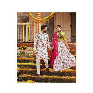 Heavy Navratri Pareja Colección Lehenga Choli y Mens Kurta Pant para Festival Wear Disponible a Precio de Exportación - Product Image 1