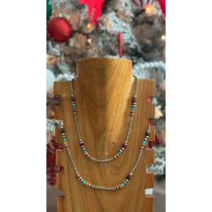 Collar de Perlas Graduadas Navajo con Cuentas de Piedras Variadas y Plata de Ley, Joyería Cultural Coleccionable - Product Image 1