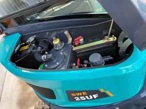 Offre spéciale pour une pelle SUNWARD 25UF 2025, disponible pendant une semaine, avec attache Hill, 3 godets et marteau. - Product Image 2