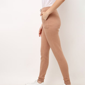 กางเกงวอร์มผ้าฝ้าย100% สำหรับผู้หญิงระบายอากาศได้ดีแห้งเร็วกางเกงขายาวแบบสตรีทผูกเชือกปิดโลโก้ตามสั่ง - Product Image 2