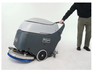 SC450, Walk Behind Floor <b>Scrubber</b>, 20", 10.5 Gallon, Battery, Pad Assists, Disk, 3 Year Warranty - Product Image 3
