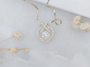 Collar con Colgante de Diamante Moissanite Redondo de Moda con Certificación GRA, Diseño de Corazón en Oro de 14k, Joyería Fina de Moda al Mejor Precio - Product Image 2