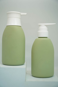 ขวดหัวฉีดพลาสติก HDPE 300มล. บรรจุภัณฑ์สีขาวสำหรับเจลอาบน้ำแชมพูบำรุงร่างกาย - Product Image 3