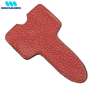 Ciseaux à ongles à cuticules de forme incurvée à poignée antidérapante en acier inoxydable à pointe pointue avec logo personnalisé PAR INNOVAMED - Product Image 6